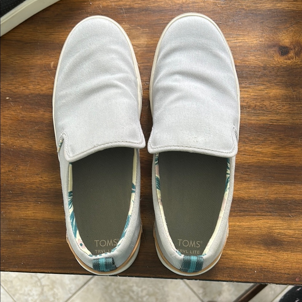 Toms Gray Loafers Slip-Ons Casual Comfort